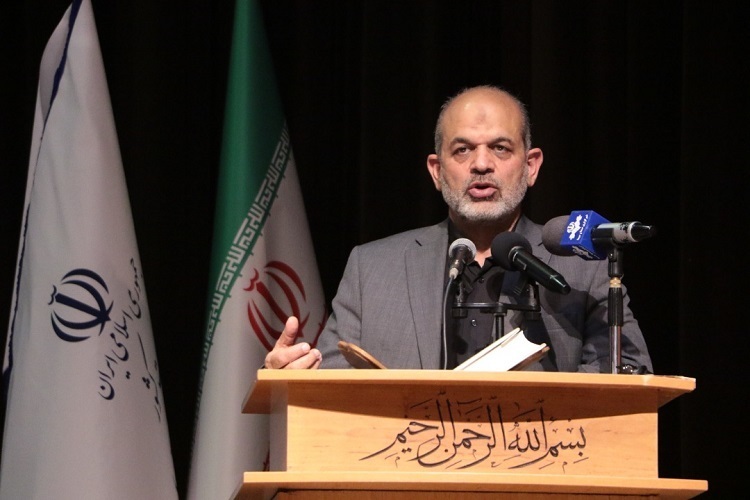 احمد وحیدی، وزیر کشور