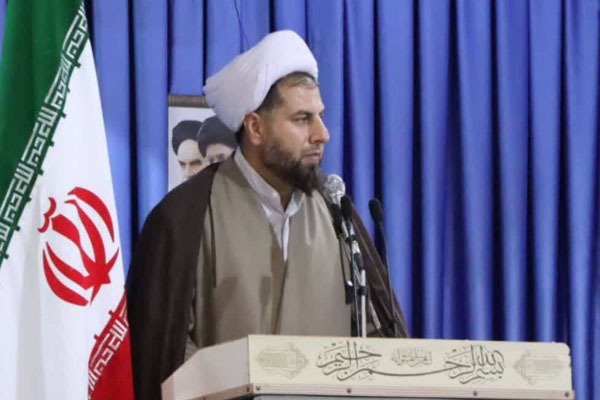 حجت‌الاسلام حسین دانش، هماهنگ کننده عقیدتی سیاسی‌های ارتش در منطقه لرستان