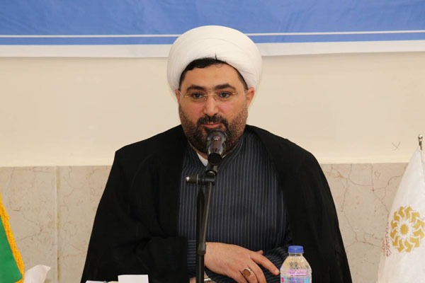 حجت‌الاسلام والمسلمین علی‌اکبر سبزیان، سرپرست کتابخانه‌های عمومی لرستان