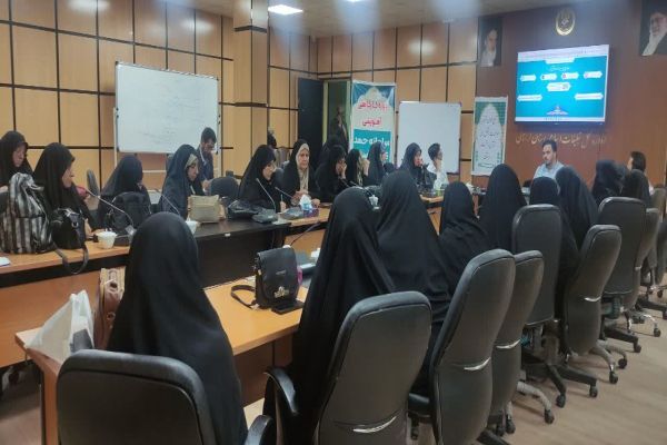 دوره کارگاهی آشنایی با  «سامانه حمد» در لرستان