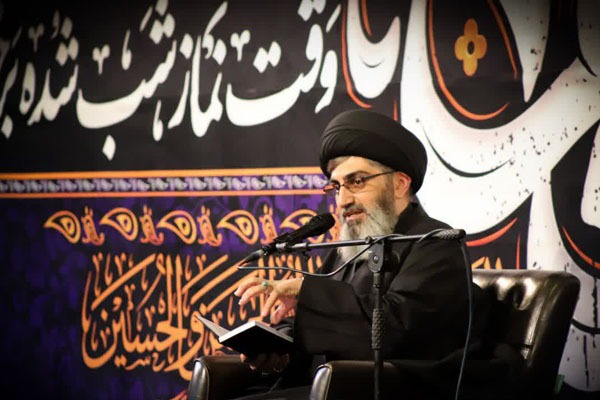 حضرت فاطمه(س) را در جایگاه فرماندهی قیام علیه طاغوت ببینیم