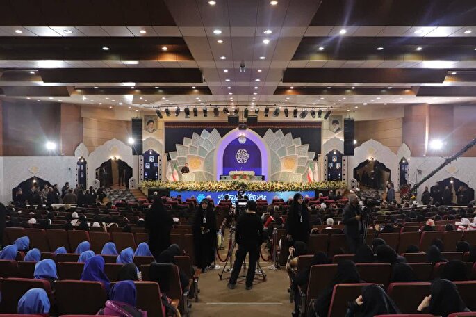 تبریز، مهد علما و شعرای تشیع؛ میزبان مسابقات قرآن + فیلم