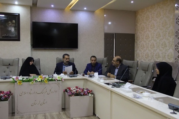برگزاری مصاحبه اعطای مجوز به مؤسسات فرهنگی قرآن و عترت در لرستان