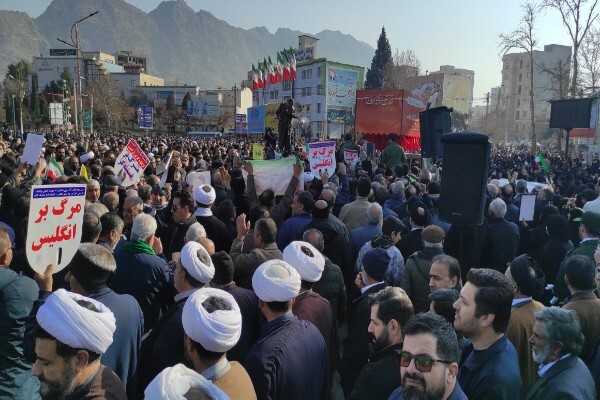 حماسی راهپیمایی ۲۲ دی