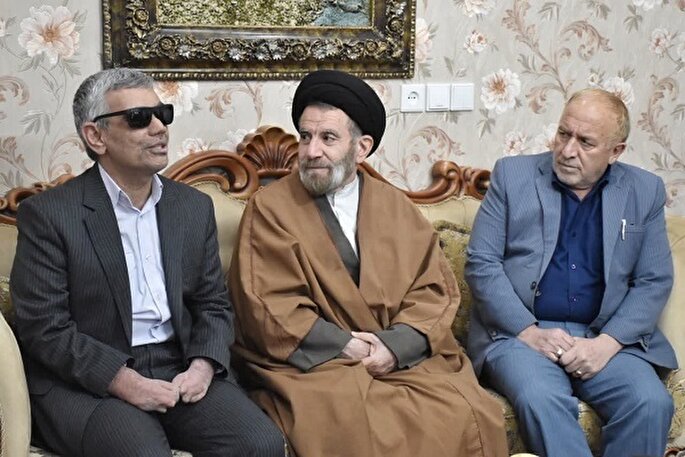 عزت جمهوری اسلامی ایران حاصل حماسه‌آفرینی جانبازان است