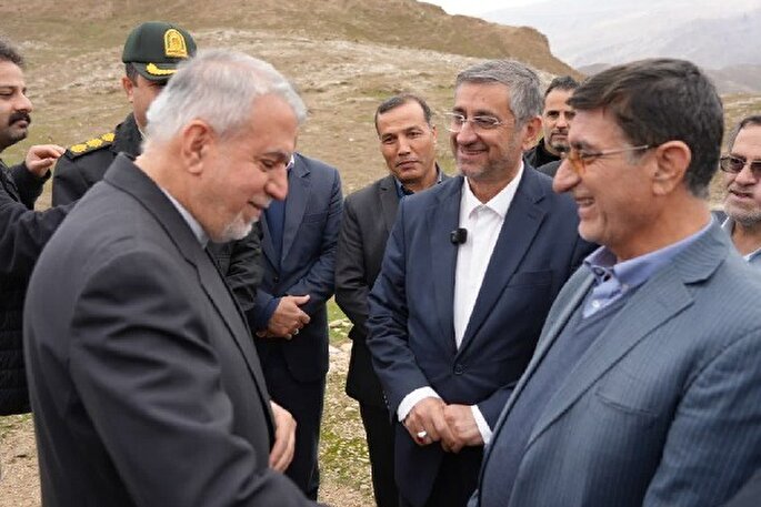 وزیر میراث فرهنگی وارد شهرستان پلدختر شد