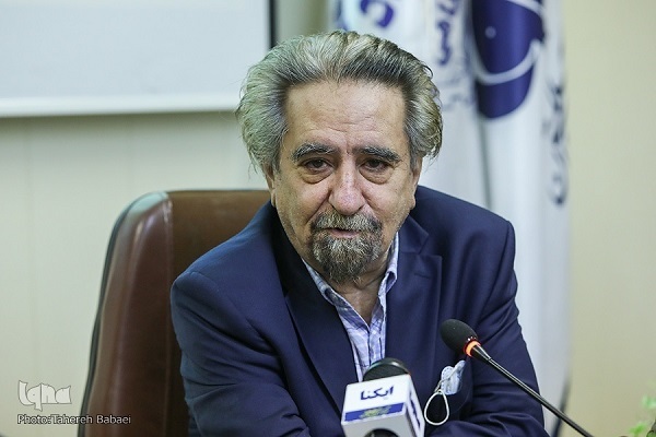 در رثای حکیمی که فارسی را به زبان علم بدل کرد