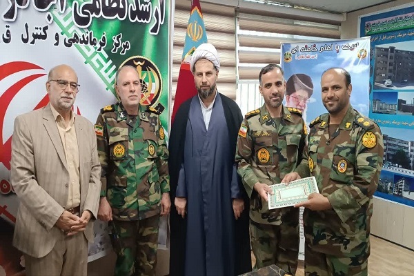 تکریم مسئول دارالقرآن‌الکریم ارتش لرستان