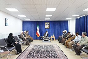 جلسه هماهنگی ویژه‌برنامه‌های «دهه کرامت» در لرستان برگزار شد + عکس