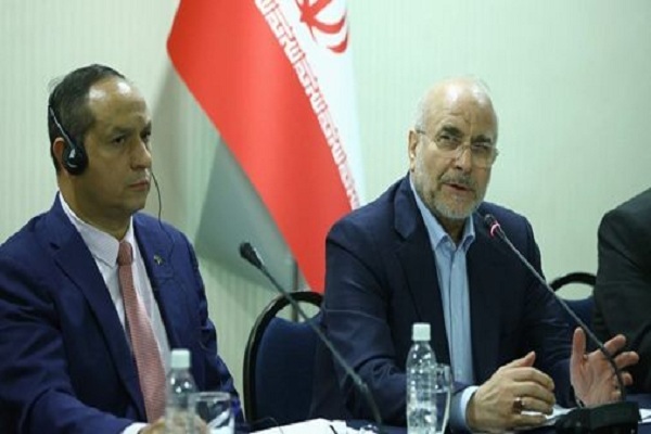 ضرورت استفاده از ارز‌های ملی و بریکس برای تجارت میان ایران و ونزوئلا