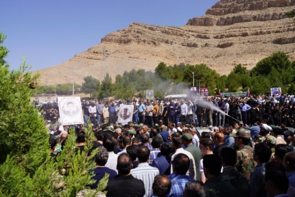 تشییع باشکوه پیکر شهدای ارتش حمله متجاوزانه رژیم صهیونی در خرم‌آباد