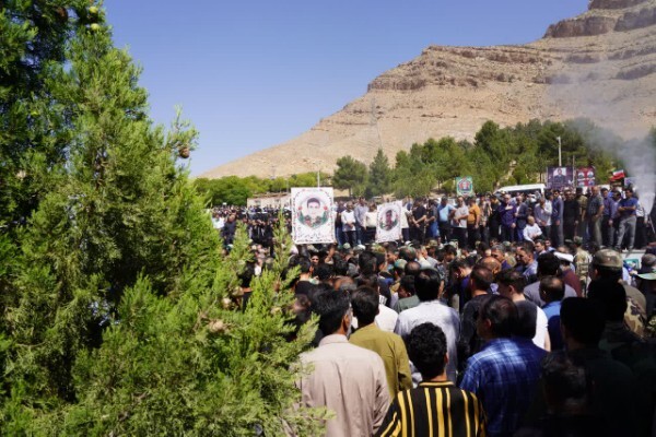 تشییع باشکوه پیکر شهدای ارتش حمله متجاوزانه رژیم صهیونی در خرم‌آباد