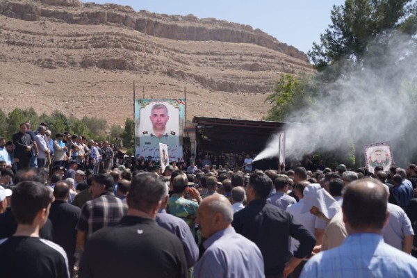 تشییع باشکوه پیکر شهدای ارتش حمله متجاوزانه رژیم صهیونی در خرم‌آباد