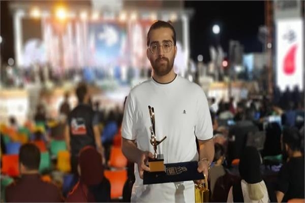 افتخارآفرینی هنرمند لرستانی در سرزمین حاج قاسم