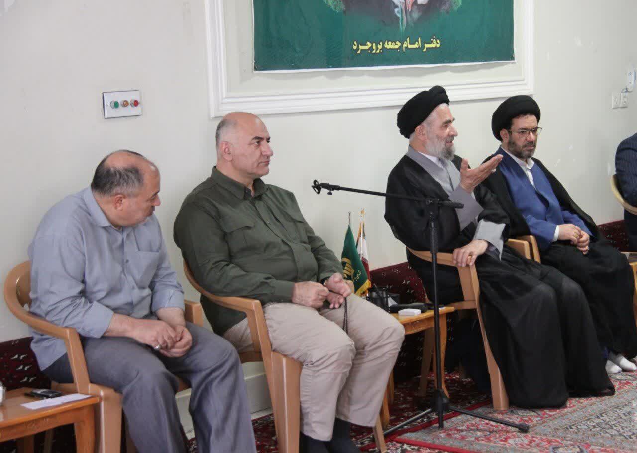 جلسه هماهنگی تشییع شهید در بروجرد