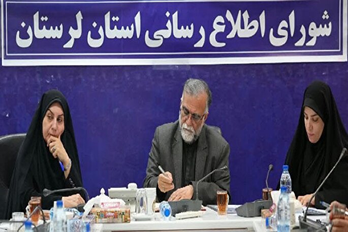 نقش مردم در دفاع از هویت ملی بازخوانی و تبیین شود