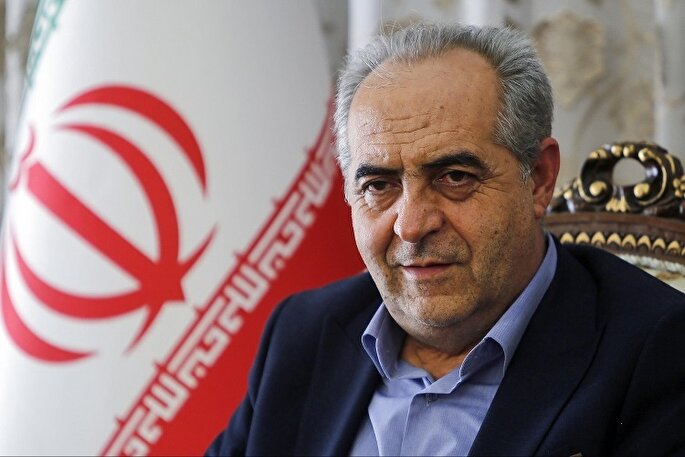 بازاریان نقشی پررنگ‌ در ثبات جامعه دارند