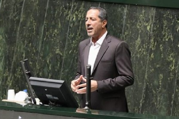 هادی هاشمی‌نیا، نماینده مردم خرم‌آباد، چگنی و بخش‌های تابعه در مجلس شورای اسلامی