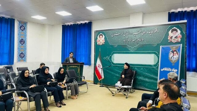 دیدار جهادگران جهاددانشگاهی لرستان با امام جمعه خرم آباد