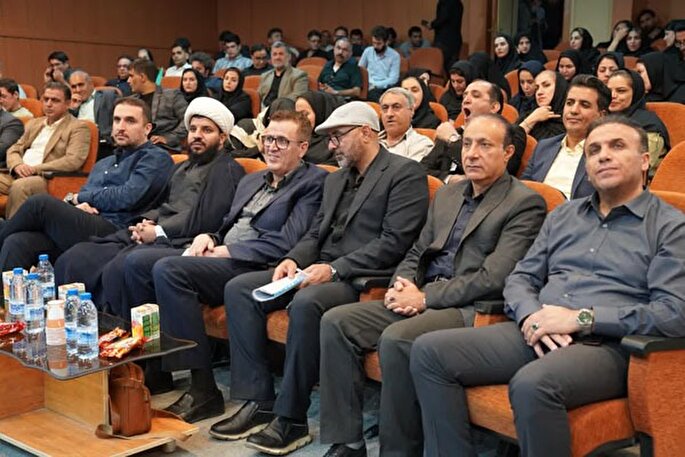 کلام منتقدانه خبرنگاران راه‌گشاست