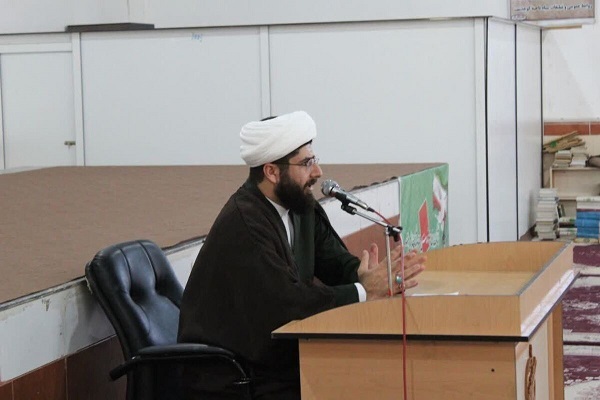 حجت‌الاسلام والمسلمین مهدی پرنیان، مسئول دفتر نمایندگی ولی‌فقیه در سپاه ناحیه کوهدشت