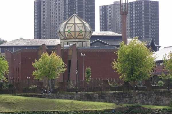 تشدید تدابیر امنیتی مساجد اسکاتلند در پی افزایش اسلام‌هراسی