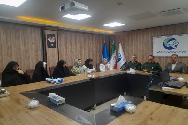 دیدار فرمانده سپاه شهدای آذربایجان‌غربی با پزشکان بیمارستان کوثر ارومیه