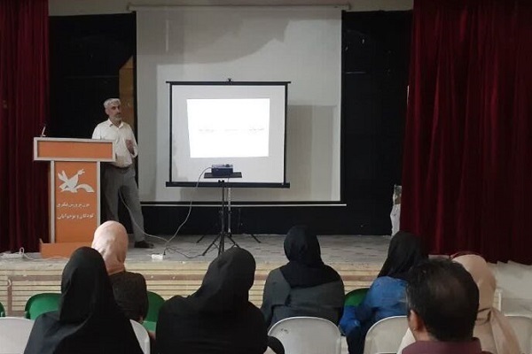 عزت‌الله فلاح‌نژاد، متخصص علوم تربیتی و آسیب‌شناسی مسائل اجتماعی