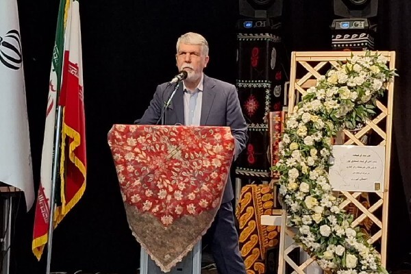 سید عباس صالحی وزیر فرهنگ و ارشاد اسلامی لرستان