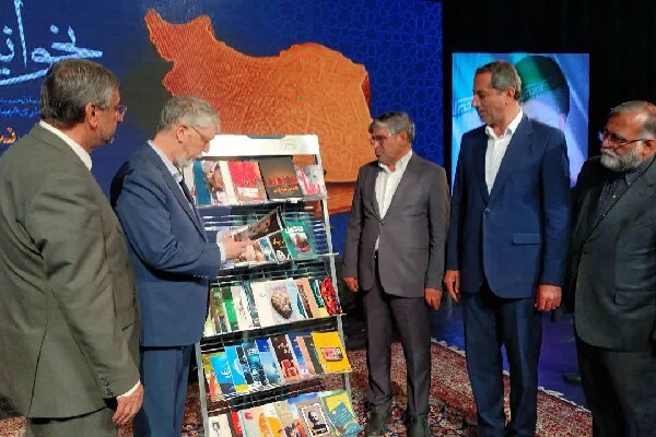 ۵۵ عنوان کتاب در خرم‌آباد رونمایی شد