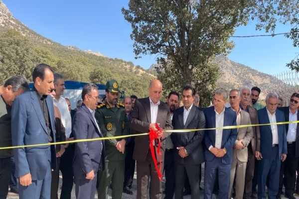 افتتاح مرغداری در سنگ تراشان خرمآباد افتتاح مرغداری در سنگ تراشان خرمآباد