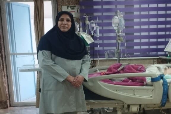 آذر نظرزاده قنبری، از کارکنان بیمارستان شهید رحیمی خرمآباد آذر نظرزاده قنبری، از کارکنان بیمارستان شهید رحیمی خرمآباد