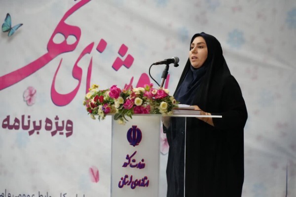 فاطمه ایرانی، مدیرکل دفتر زنان و خانواده استانداری لرستان