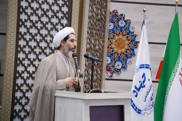 حجت‌الاسلام والمسلمین امین فاطمی‌نیک، کارشناس مذهبی