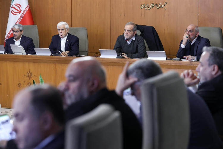 کاهش مصرف بنزین پس از اجرای طرح ساماندهی کارتهای سوخت