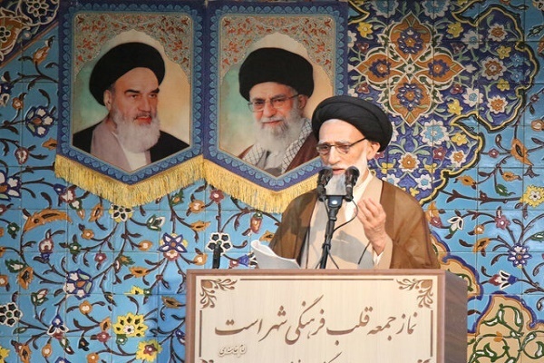 آیت الله سید مصطفی موسوی اصفهانی امام جمعه موقت