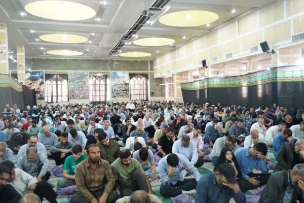 مراسم قرائت دعای پرفیض عرفه در خرم‌آباد