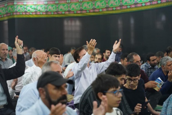 مراسم قرائت دعای پرفیض عرفه در خرم‌آباد