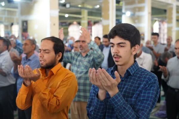 اقامه نماز عید قربان در خرم‌آباد