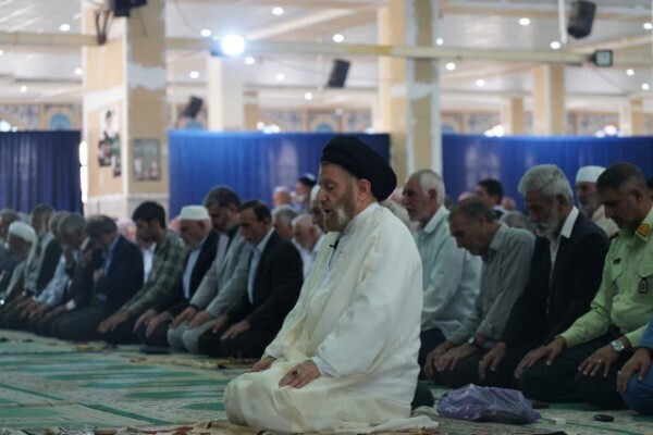 اقامه نماز عید قربان در خرم‌آباد