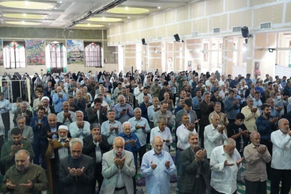 اقامه نماز عید قربان در خرم‌آباد