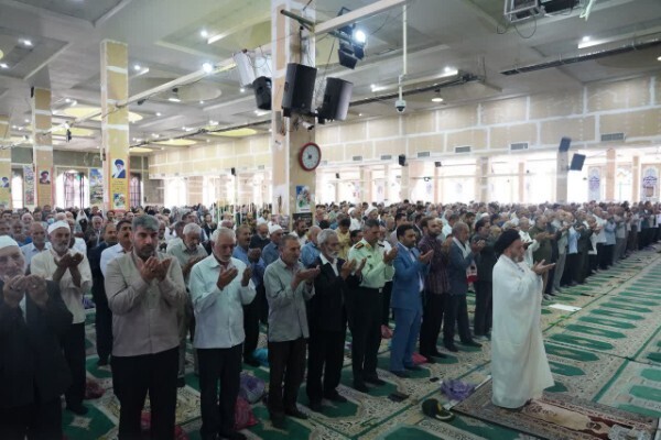 اقامه نماز عید قربان در خرم‌آباد