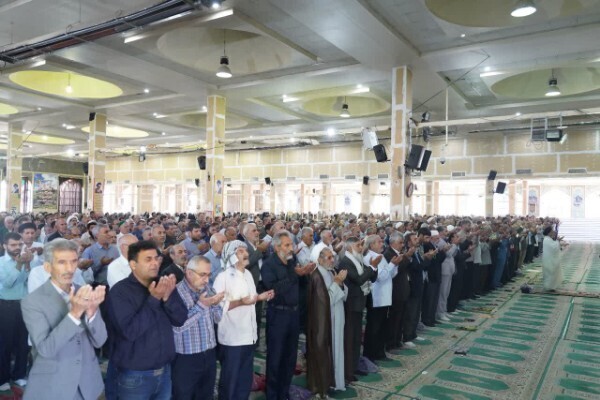 اقامه نماز عید قربان در خرم‌آباد