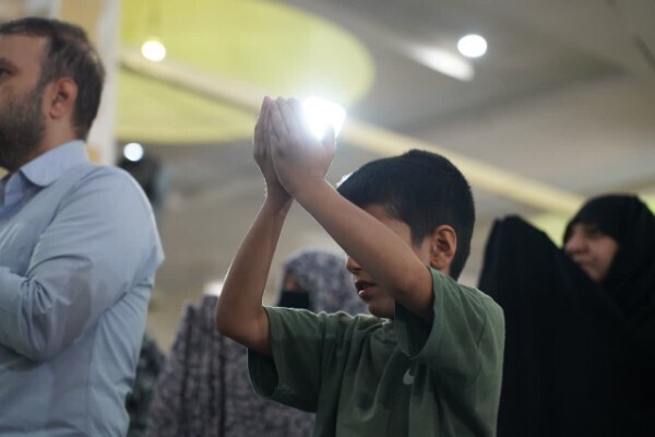 اقامه نماز عید قربان در خرم‌آباد