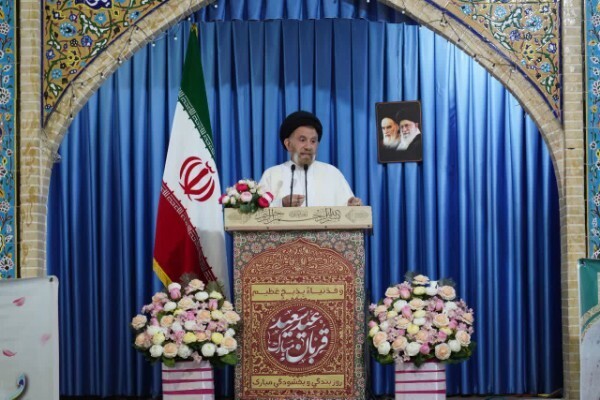 اقامه نماز عید قربان در خرم‌آباد