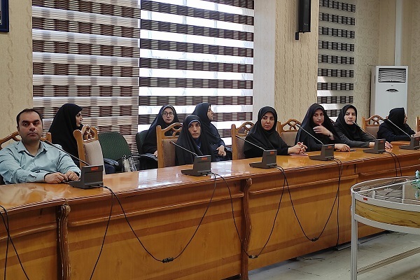 کارگاه‌های ضیافت اندیشه اساتید دانشگاه لرستان