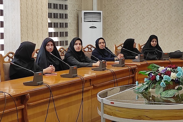 کارگاه‌های ضیافت اندیشه اساتید دانشگاه لرستان