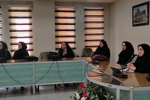 کارگاه‌های ضیافت اندیشه اساتید دانشگاه لرستان