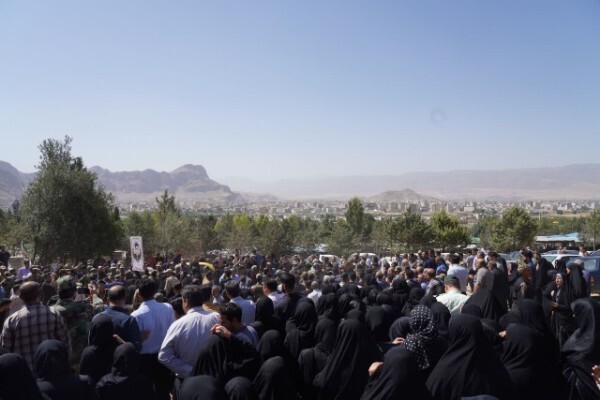 تشییع باشکوه پیکر شهدای ارتش حمله متجاوزانه رژیم صهیونی در خرم‌آباد