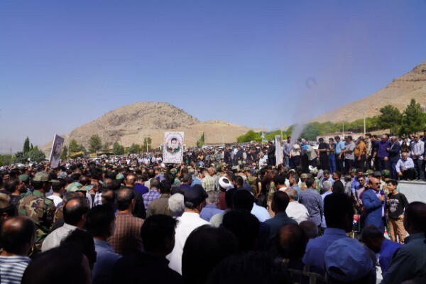 تشییع باشکوه پیکر شهدای ارتش حمله متجاوزانه رژیم صهیونی در خرم‌آباد